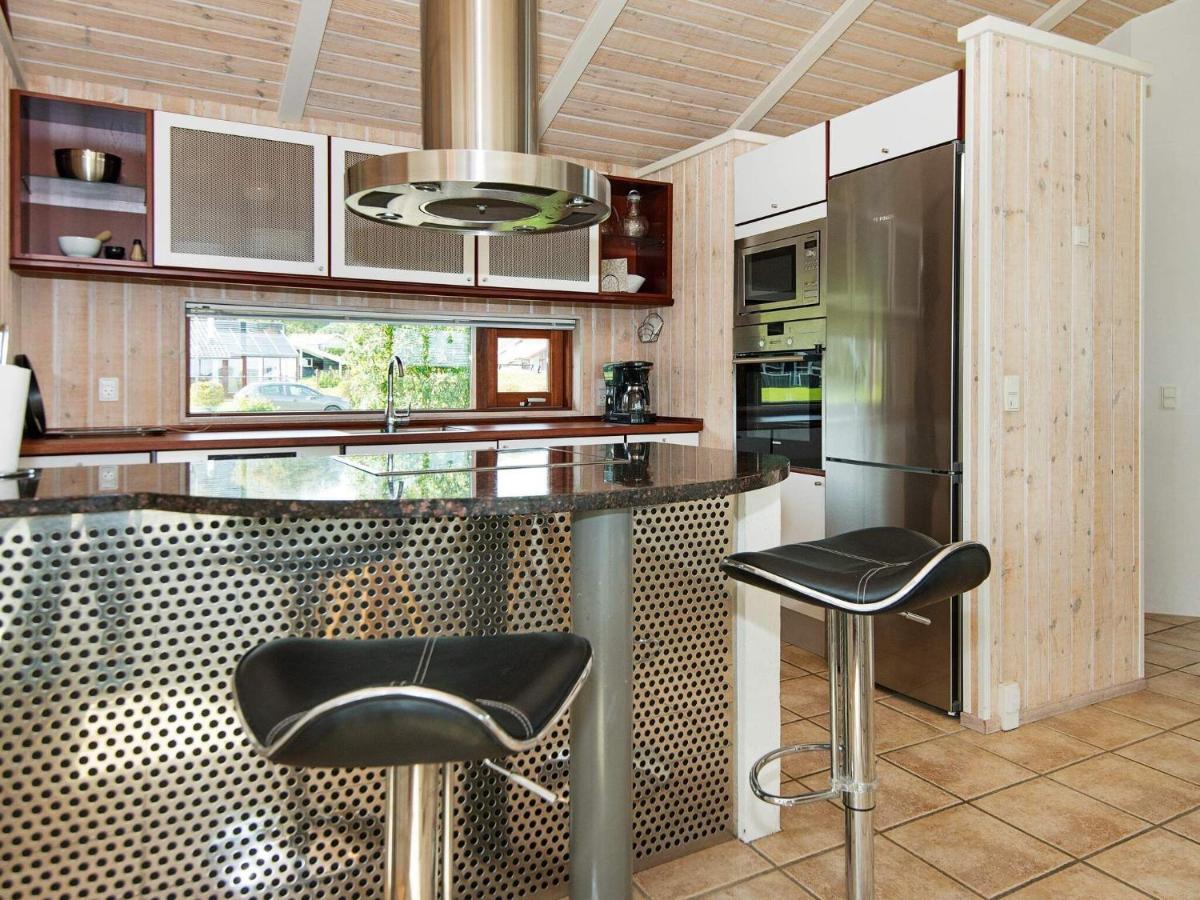 7 Person Holiday Home In Sj Lund Sjolund Bagian luar foto
